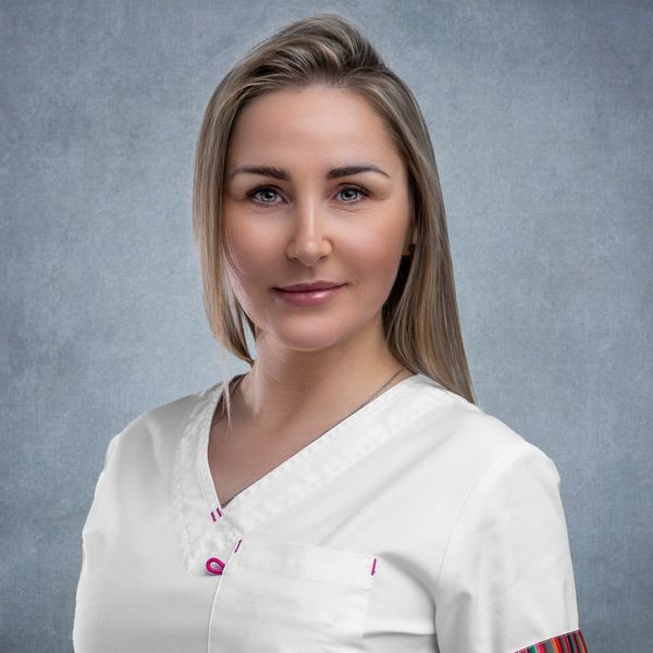 Lidia Nawrot - Asystentka stomatologiczna